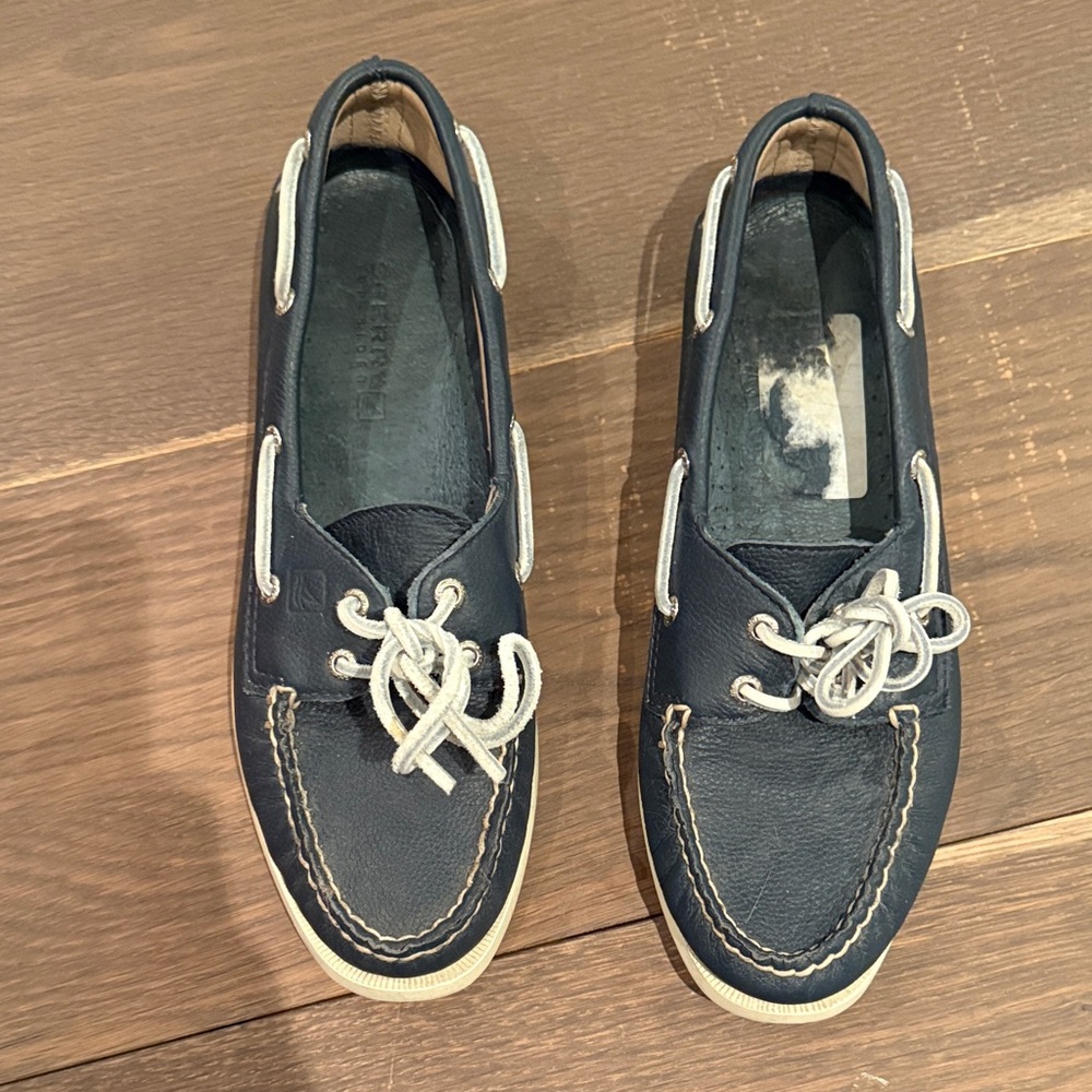 Sperry Women's Navy Boat Shoes